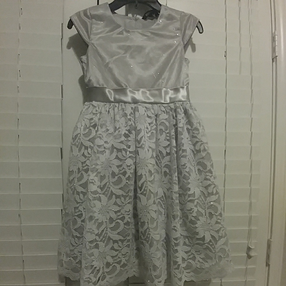Girls size 8 dress